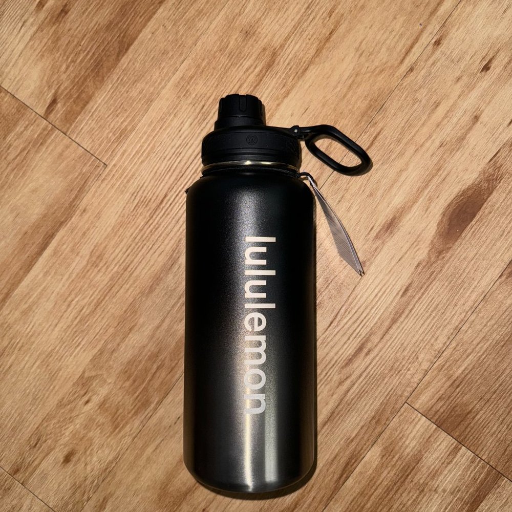 Lulu Lemon Back to Life Sports Bottle 32 oz
